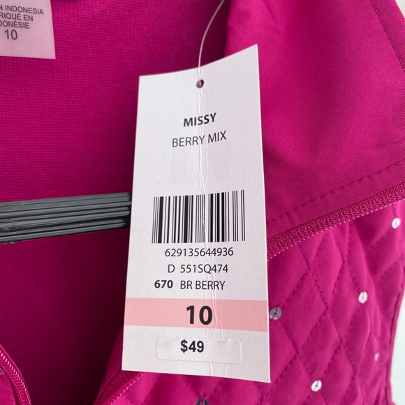 Woman's Vest - Picture 4 of 4